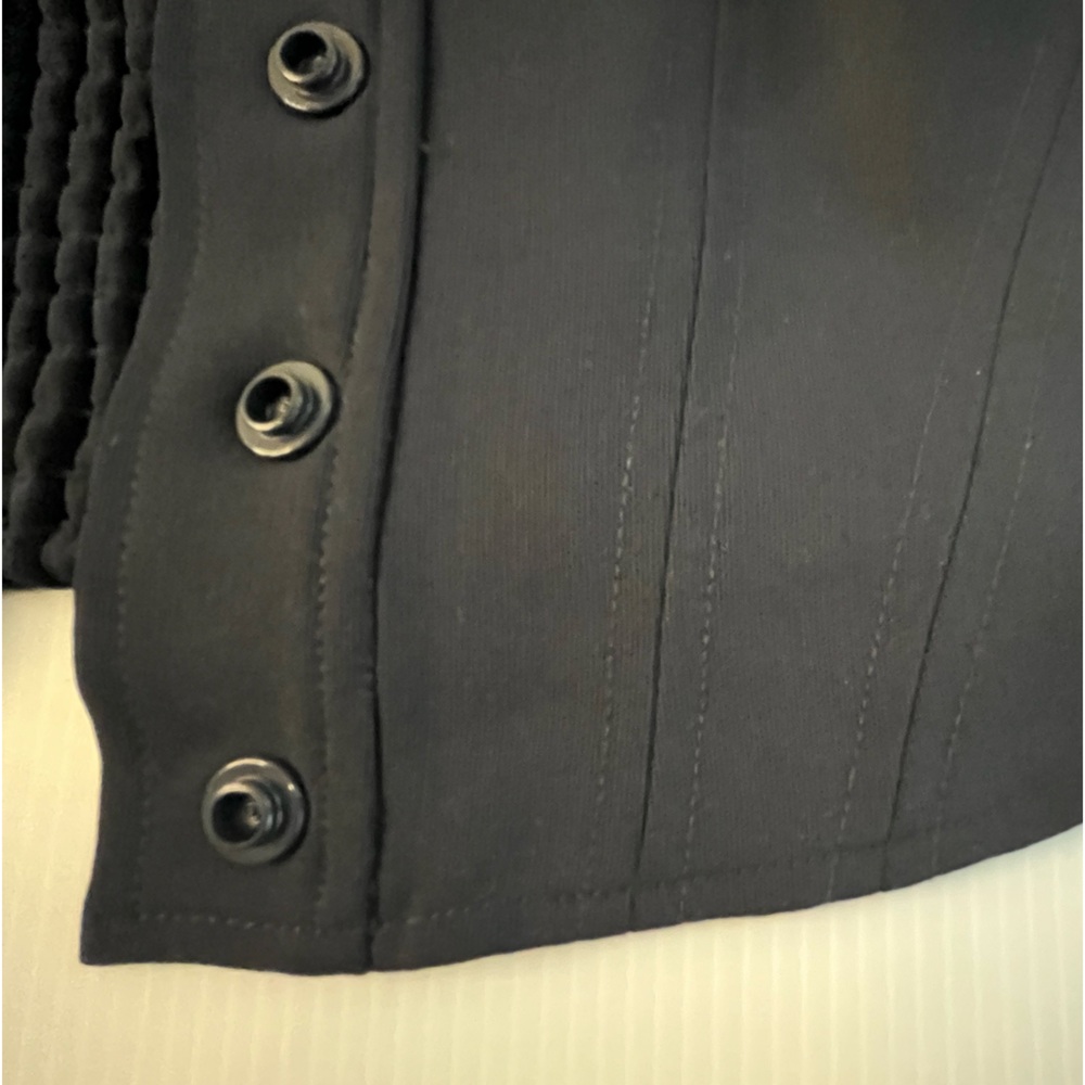 WAYF Cora Tailored Sleeveless Snap-Front Crop Top sz M - Midnight Navy - Picture 12 of 16